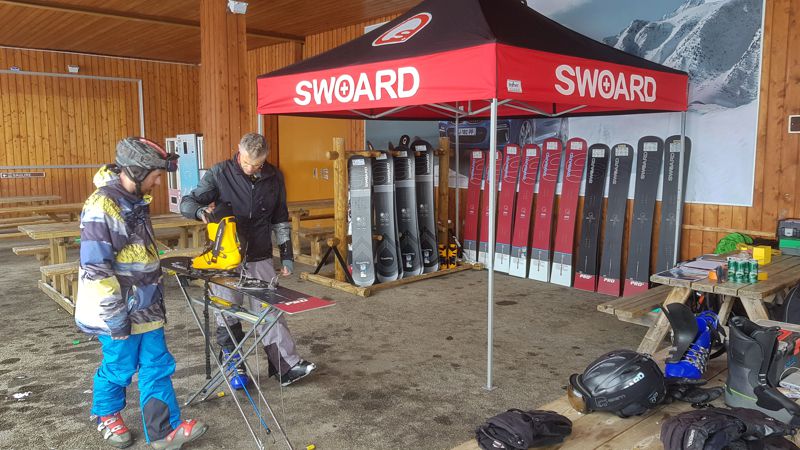 The_stand_SDT_Courchevel_2018.jpg